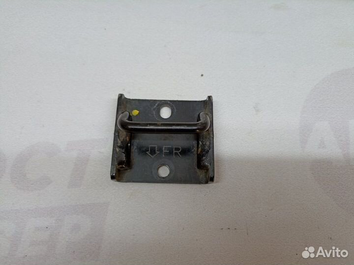 Петля заднего сиденья Hyundai Solaris RB G4FC 2010