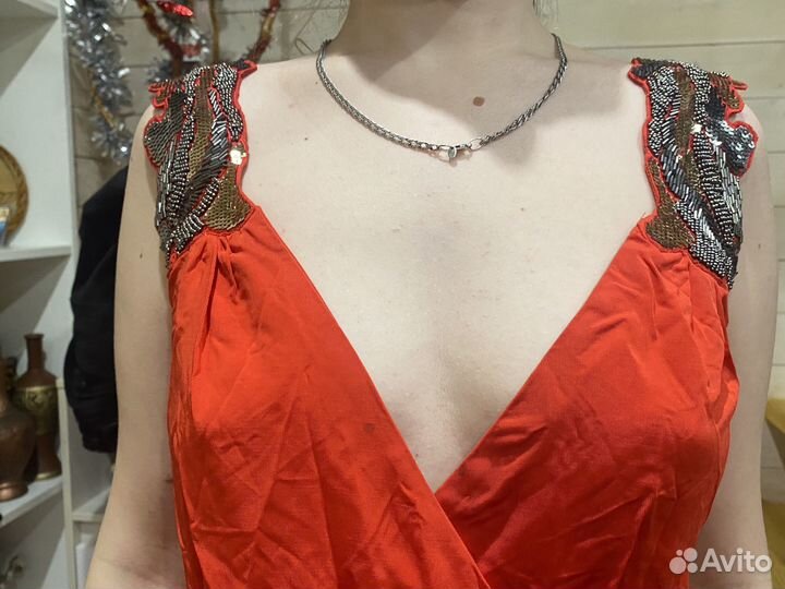 Вечернее платье в пол красное