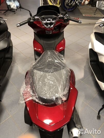 Скутер Honda PCX 125
