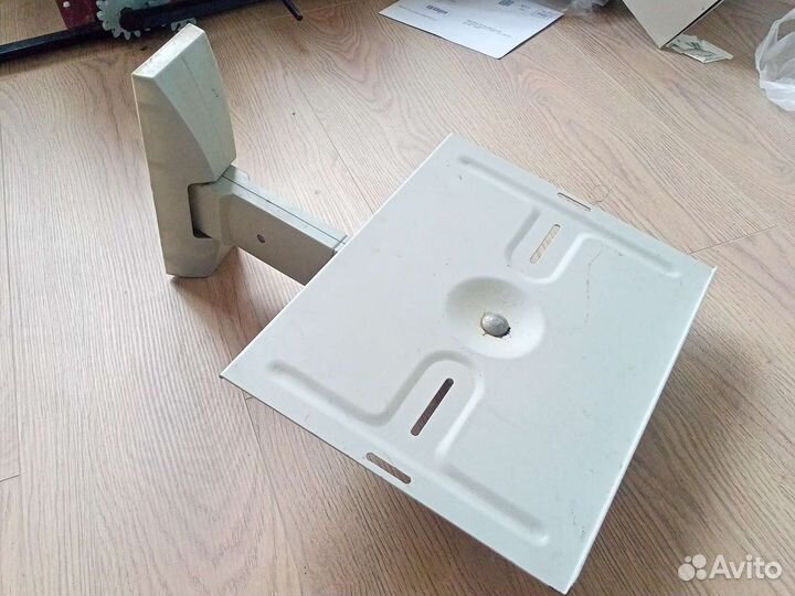 Кронштейн для телевизора для микроволновки