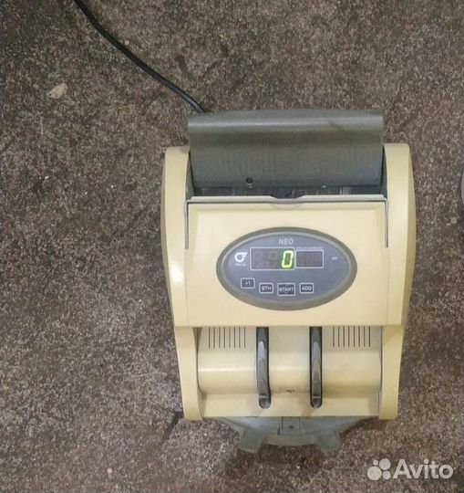 Счетчик банкнот Pro40 U Neo