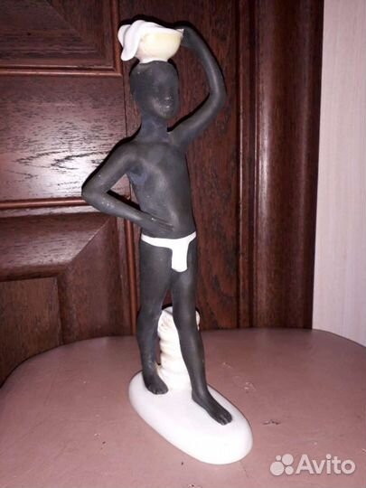 Статуэтка африканский мальчик