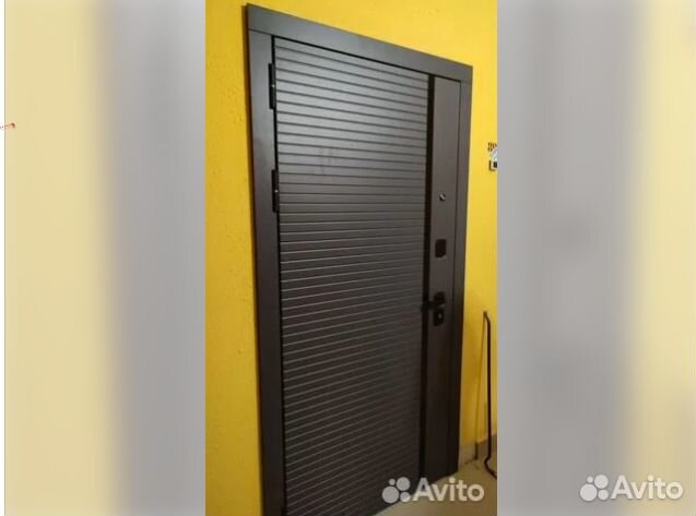 Дверь входная металлическая новая