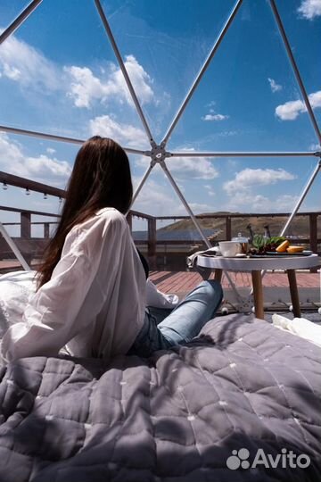 База отдыха. Теплый бассейн. Вид на море. Славянка