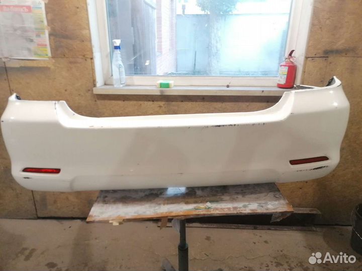 Бампер зданий toyota alion