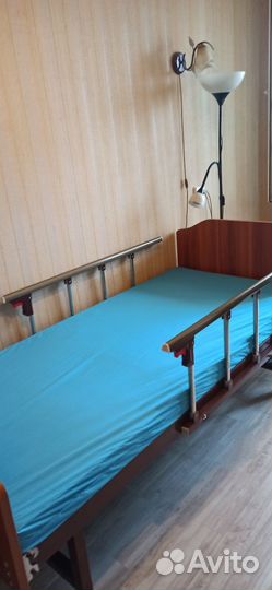 Медицинская кровать для лежачих больных
