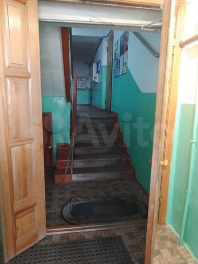 2-к. квартира, 43 м², 1/9 эт.