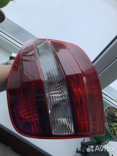 Задние фонари на mercedes ml 164