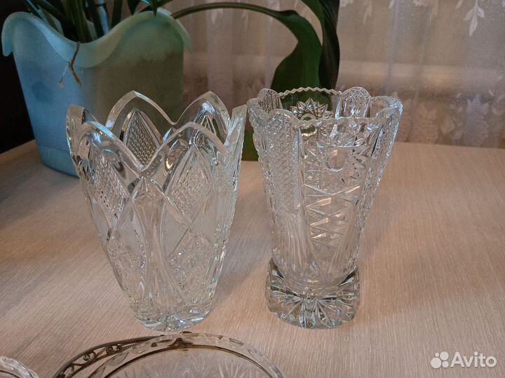 Вазы для цветов, стаканы, пепельница