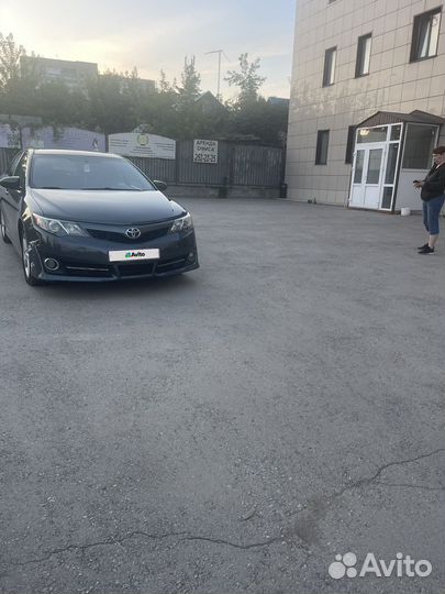 Toyota Camry 2.5 AT, 2012, 122 353 км