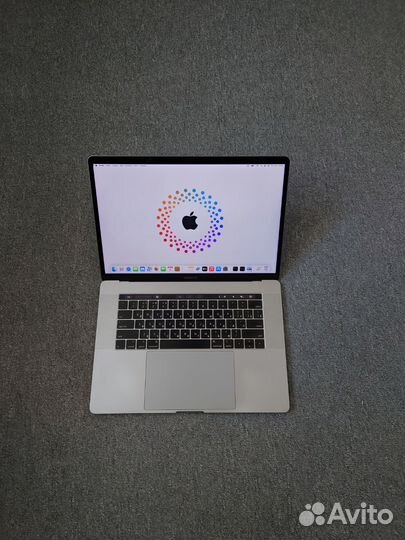 Apple macbook pro 15 2018 32/512