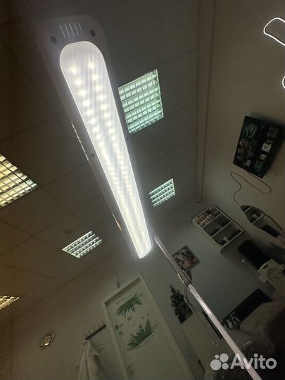 Лампа на струбцине