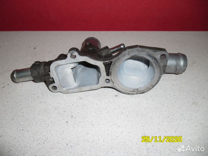 Крышка термостата 19315RMX000 Honda Civic 4D (FA3)