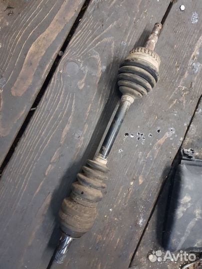 Полуось привод передний левый opel vectra b 1.6