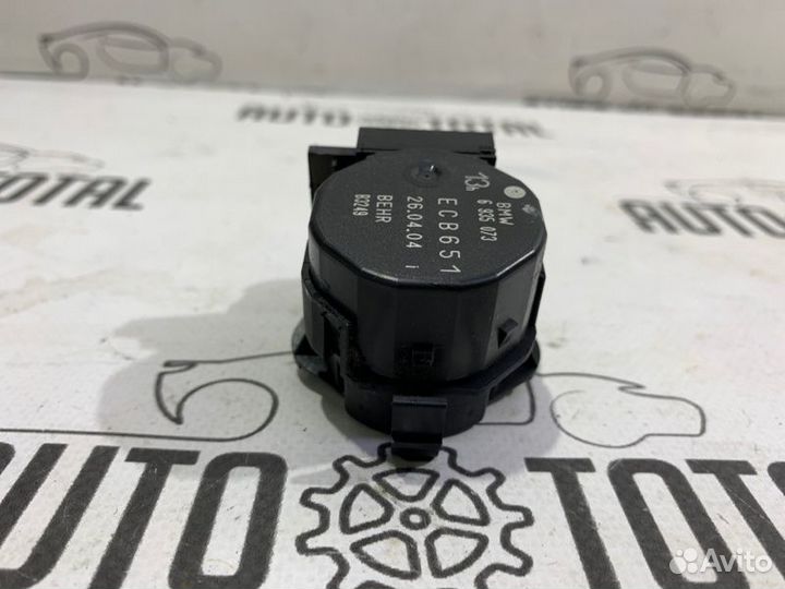 Моторчик заслонки отопителя Bmw 745 E65 N62B44