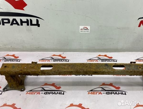 Усилитель бампера задний Peugeot Partner фургон