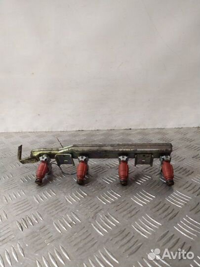 Топливная рампа Nissan Almera N16 1.5 QG15DE 2005