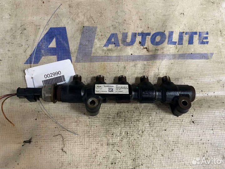 Топливная рампа Volvo C30 1.6 2005