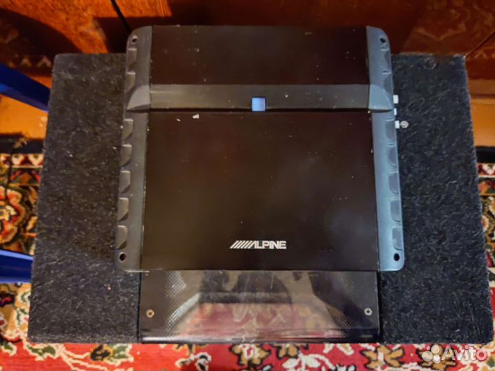 Сабвуфер с усилителем