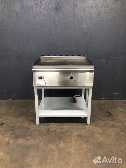 Жарочная поверхность Rada комбинированная