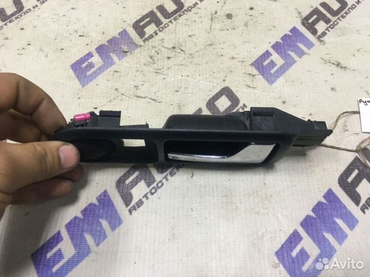 Ручка двери задней внутр. правая Фольксваген Бора