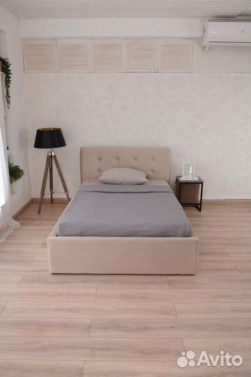 Кровать с матрасом 120х200