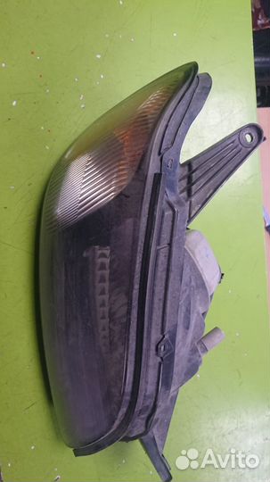 Фара передняя правая Subaru Outback BH BE EJ251