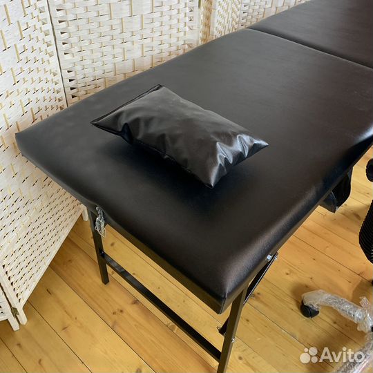 Кушетка, стул, тележка