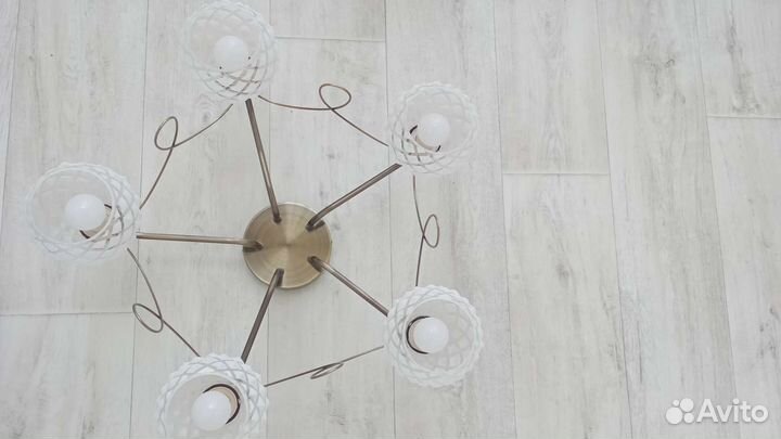 Люстра потолочная