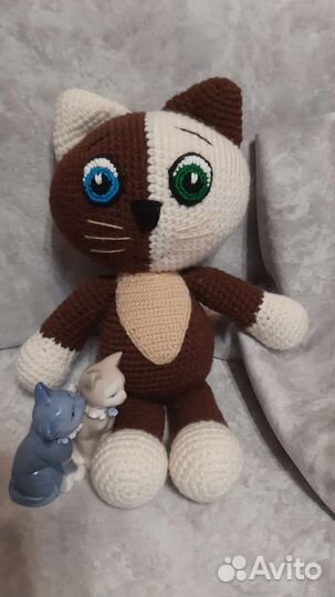 Вязаный кот игрушка ручной работы