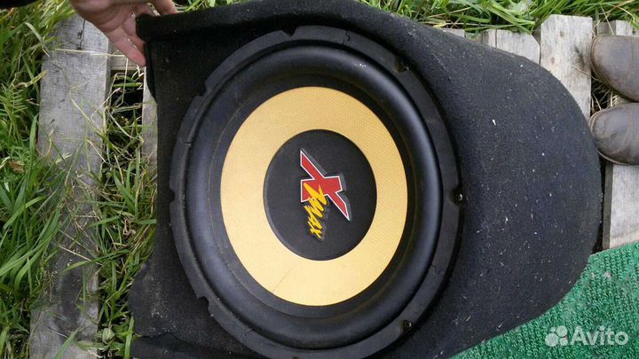 Сабвуфер Xmax