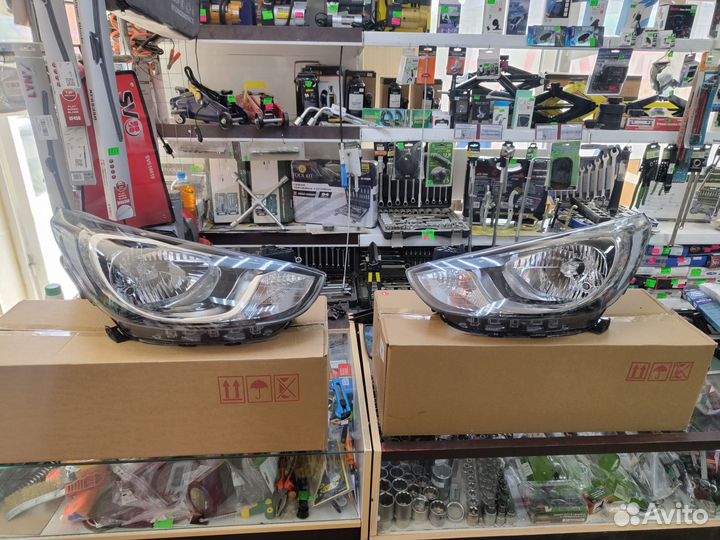 Новая фара левая правая hyundai solaris с 10-14