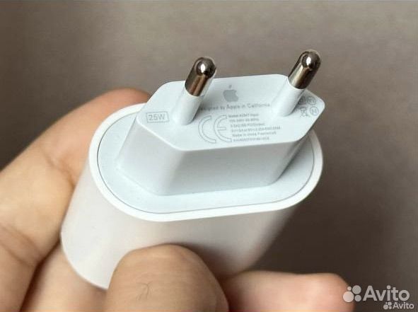 Зарядка на iPhone оригинал