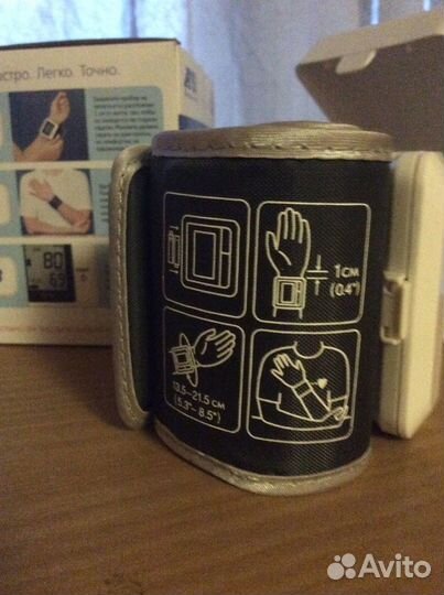 Тонометр на запястье. Япония