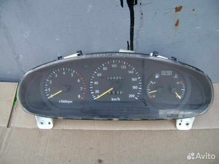 Киа Спортейдж 1 Щиток приборов