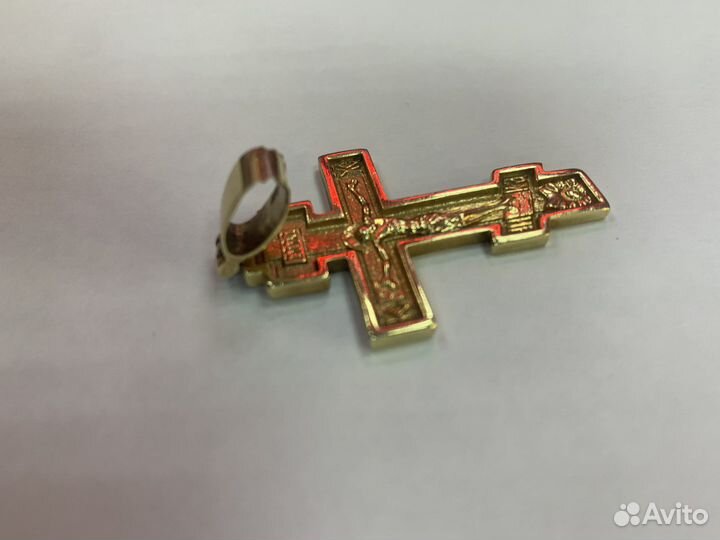 Золотой крест 585