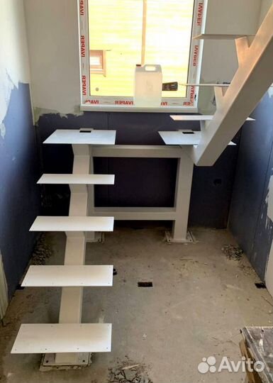 Лестница для загородного дома