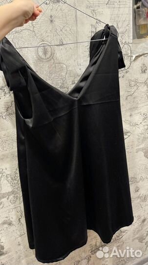 Платье черное шелковое 42