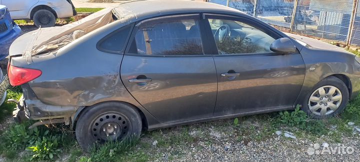 Hyundai Elantra HD машина по запчестям
