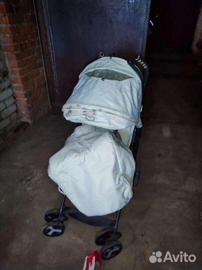 Коляска прогулочная