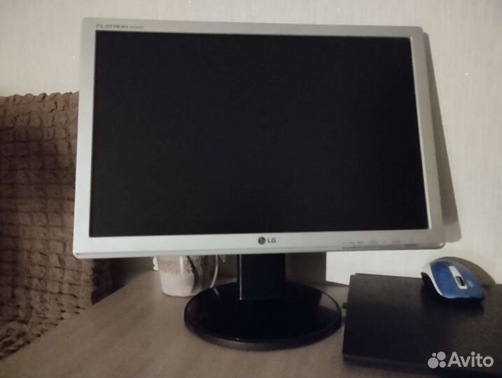 Монитор LG flatron l1918s