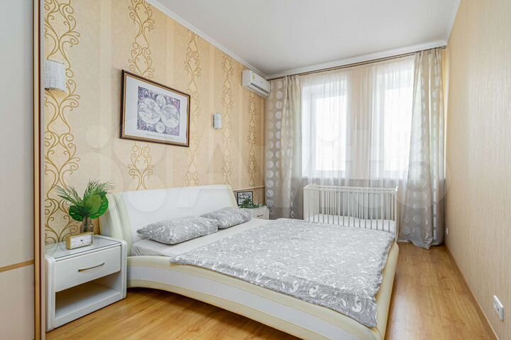 3-к. квартира, 82 м², 4/4 эт.