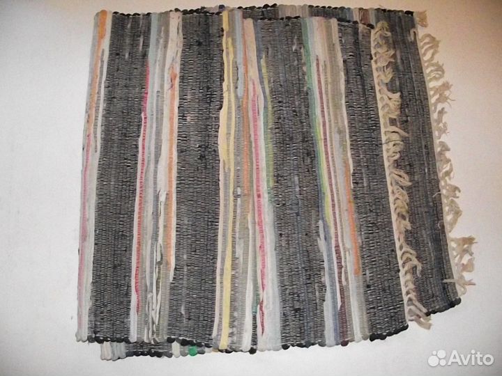 Коврик в русском стиле и карниз