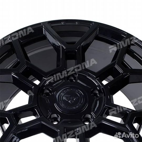 Литой диск sakura wheels R22 5x150