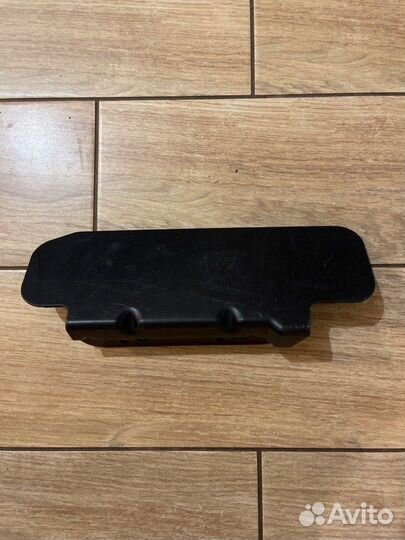 Накладка двери багажника Cadillac Escalade 4 С