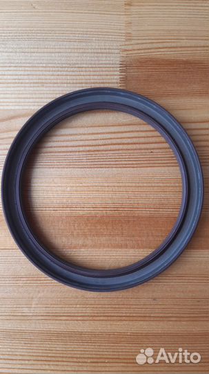 Сальник коленвала задний Toyota 1JZ2JZ