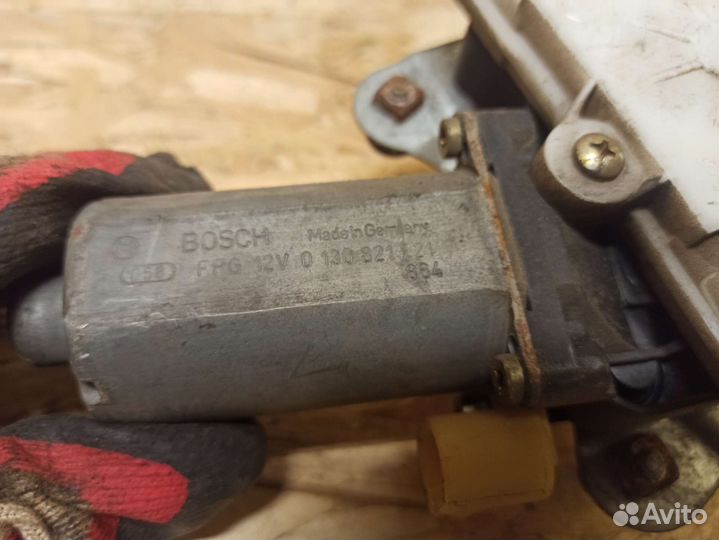 Стеклоподъемник передний правый Renault Megane 1