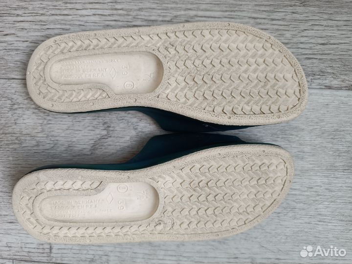 Шлепанцы женские для бассейна 39 размер