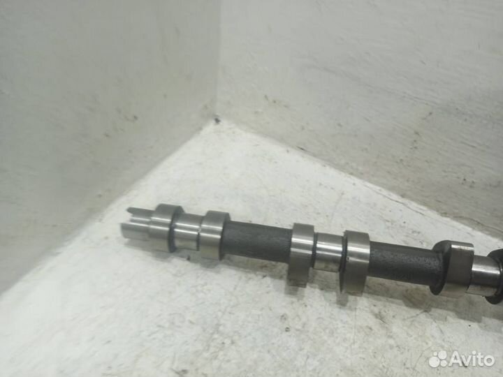 Распредвал выпускной