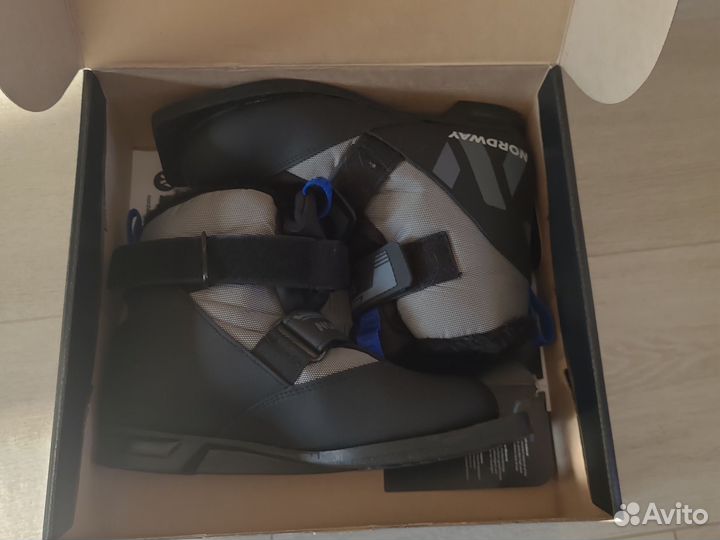 Ботинки для беговых лыж